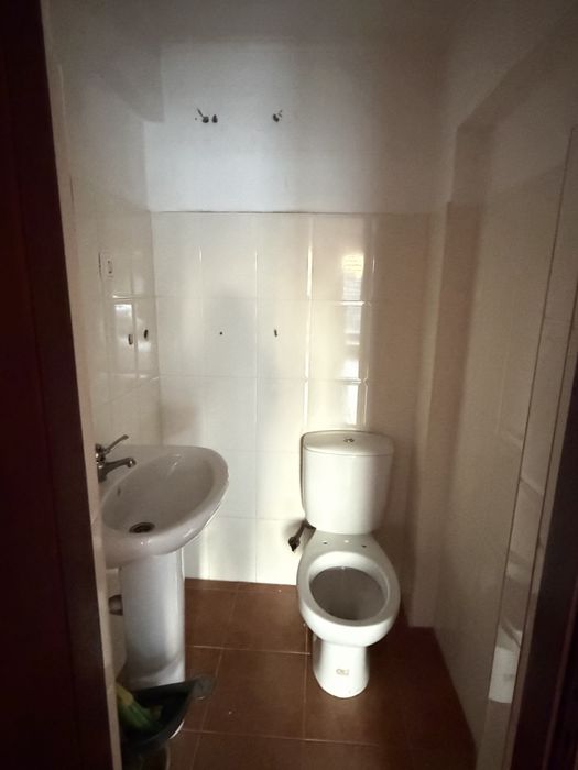 Loja em Queluz 21m2