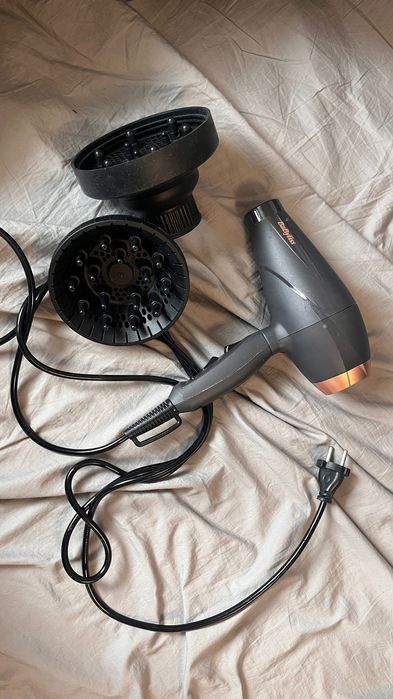 Suszarka do włosów babyliss