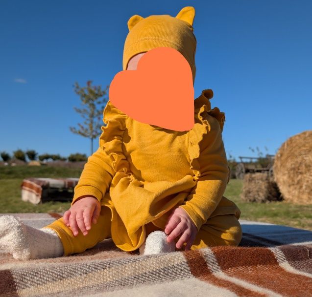 Комплект костюм для дівчинки жовтий