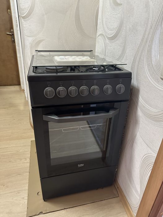 Продам газову плиту