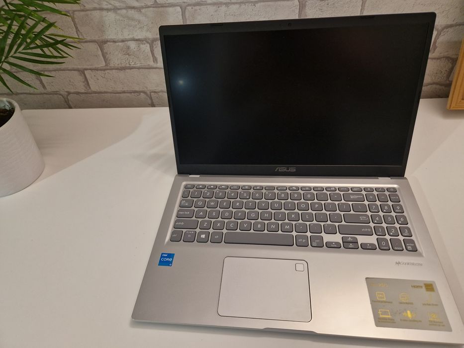 Laptop Asus X515EA-BQ1226W 15,6 " Intel Core i3 8 GB / 512 GB srebrny