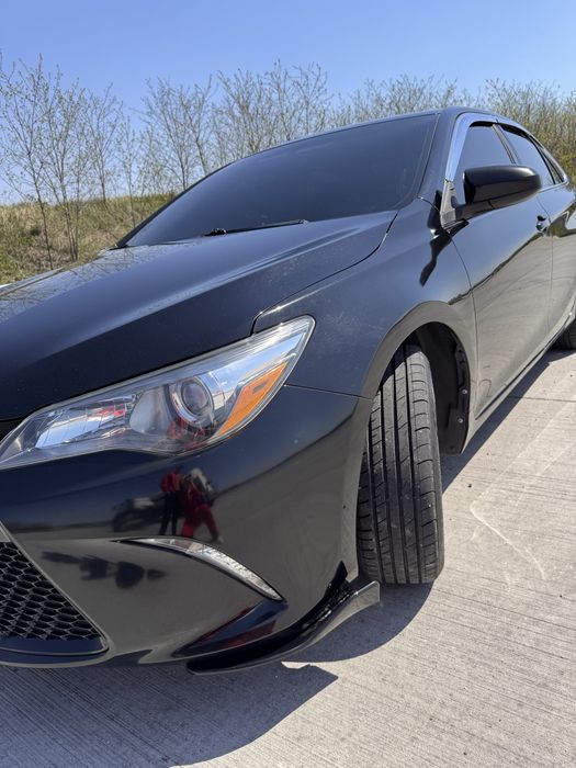 Продам Toyota Camry SE