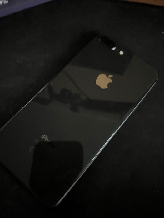 Продам айфон 8+ 256 гб