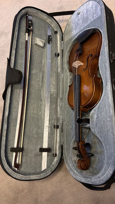 Viola de arco como nova