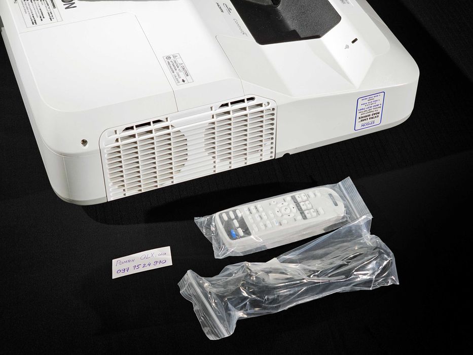 Ультракороткофокусний проектор Epson BrightLink 696Ui, WUXGA 1920×1200