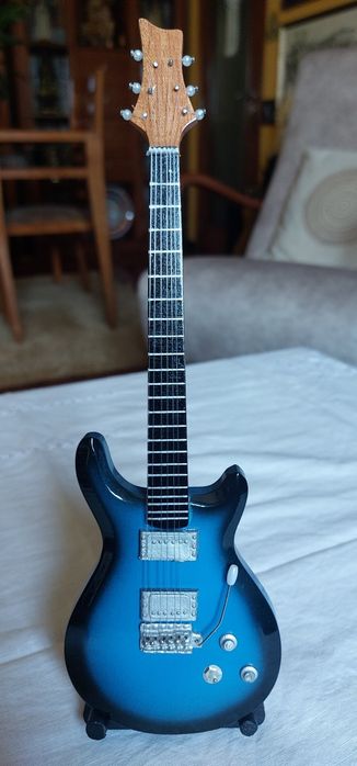 Guitarras Miniaturas *NOVAS*