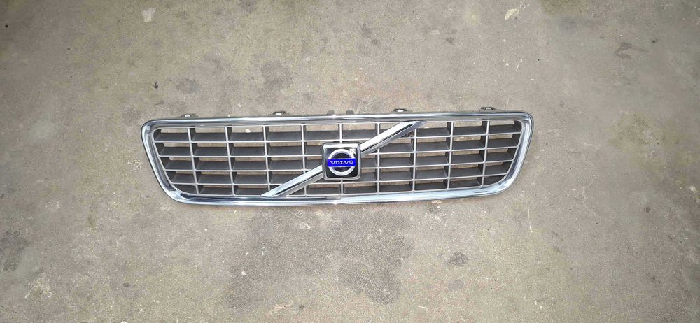 Grill Atrapa przód VOLVO S80  Bardzo ładny stan ORYGINAŁ