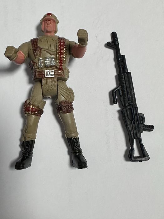 Солдатики іграшкові