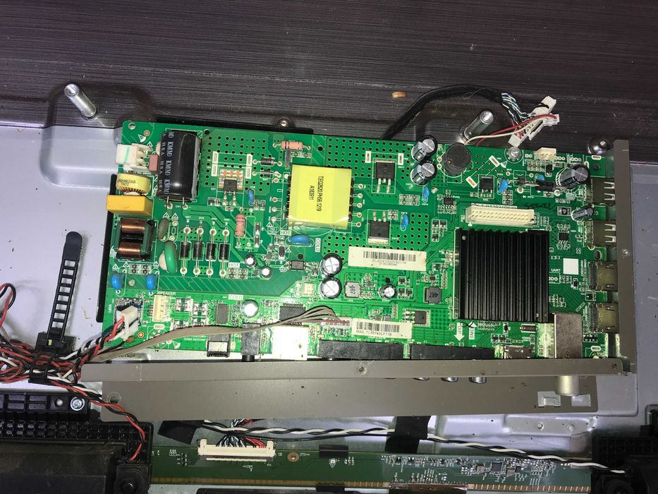 HK.T.RT2831P639 kivi 32HR55GU V320BJ6-Q01