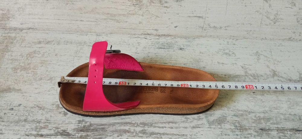 Сандалі Birkenstock Madrid.