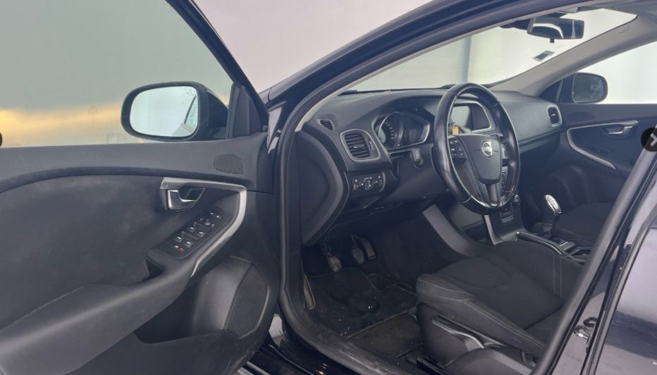 Volvo V40 1.6 D2 Kinetic ano 2013