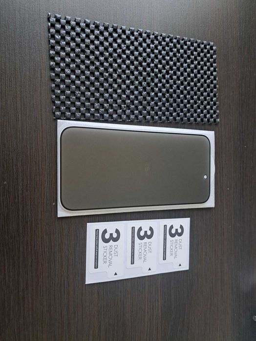 Folia ochronna ze szkła hartowanego ESR iPhone 15 Pro