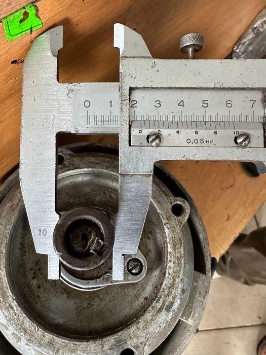 Электромотор   220\ 380 вт.    Электродвигатель