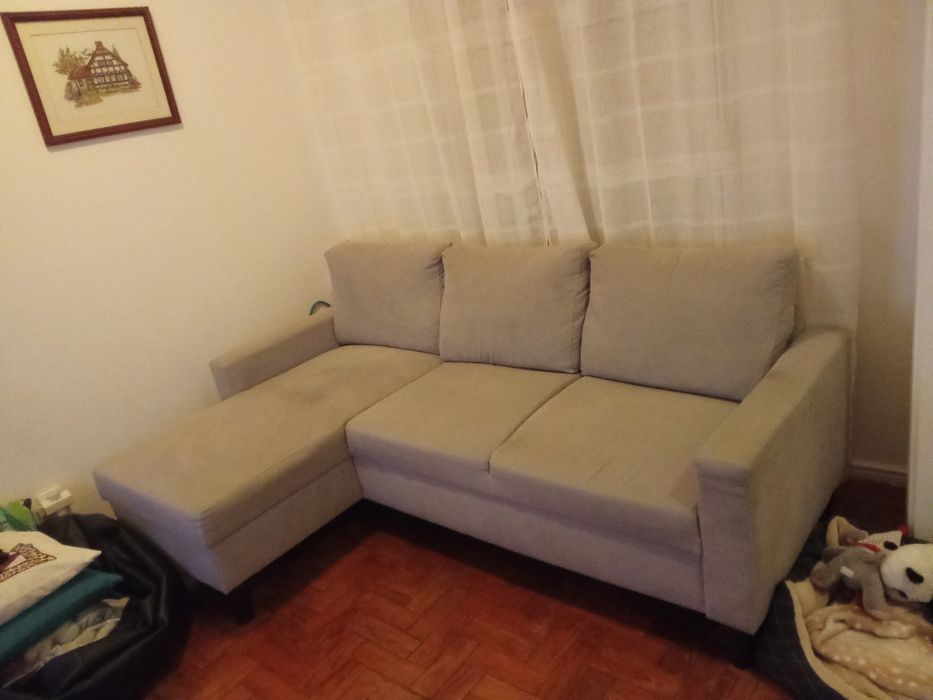Sofá chaise long cinza