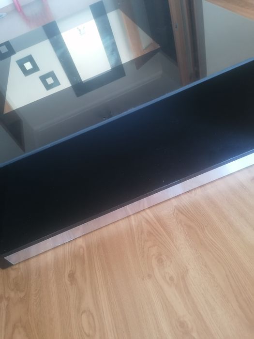 Mesa de sala espelhada em vidro