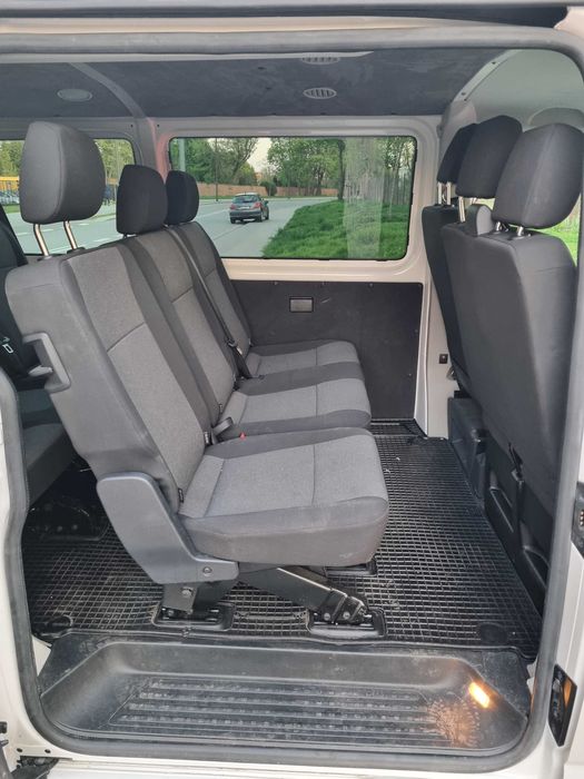 Wynajem BUS 7 9 miejsc wypożyczalnia brygadówka crafter master doka