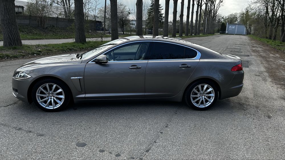 Sprzedam Jaguara XF 2.2D