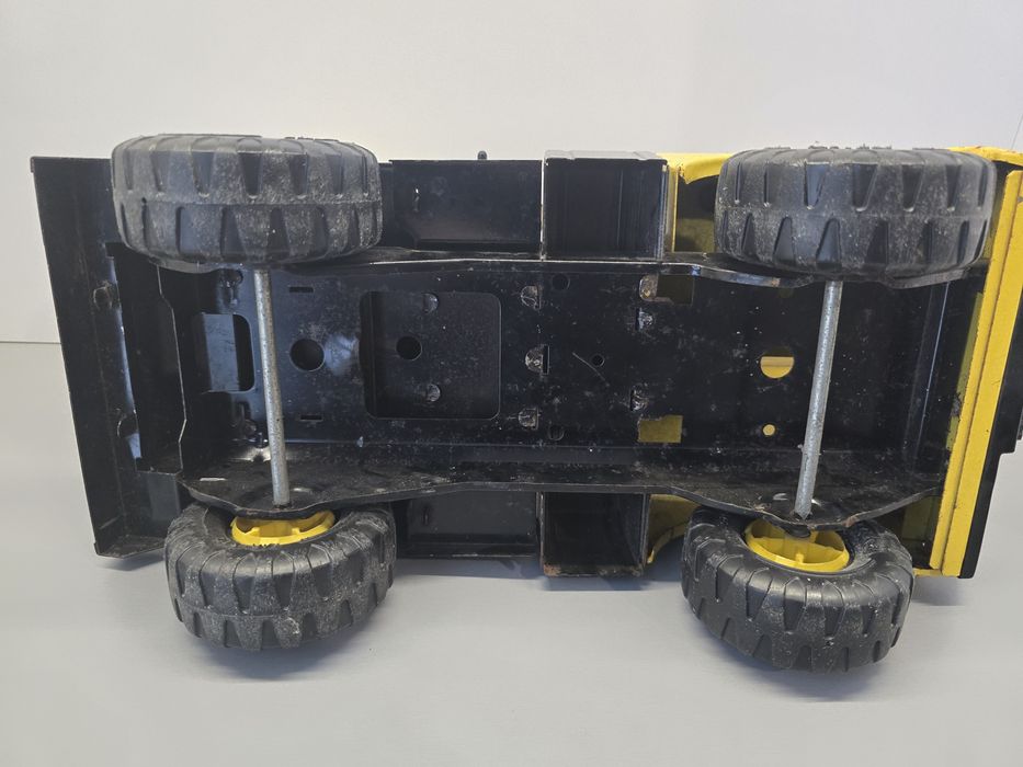 Tonka zabawka metalowa model dzwig  z PRL-U PRL 1960