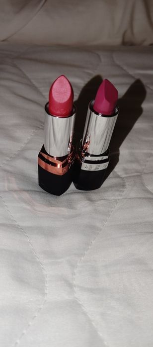 Увлажнающая помада, блеск Avon