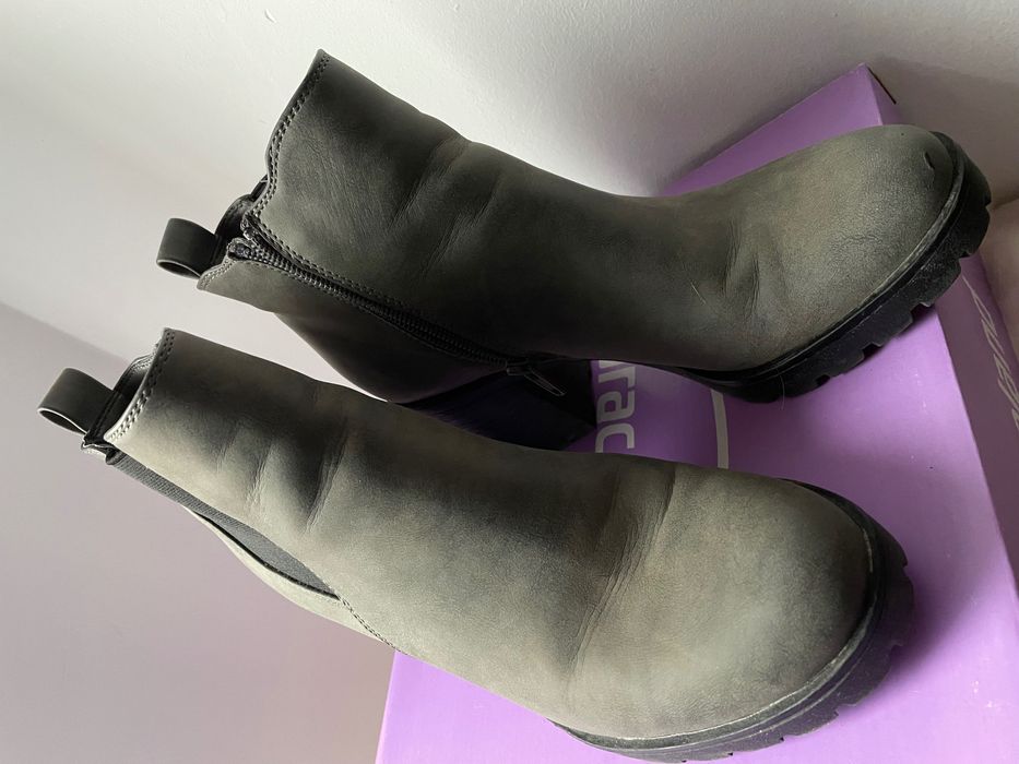 Buty botki 38 Deichmann