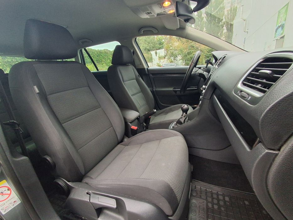 Volkswagen Golf VI 2012 в рідній фарбі