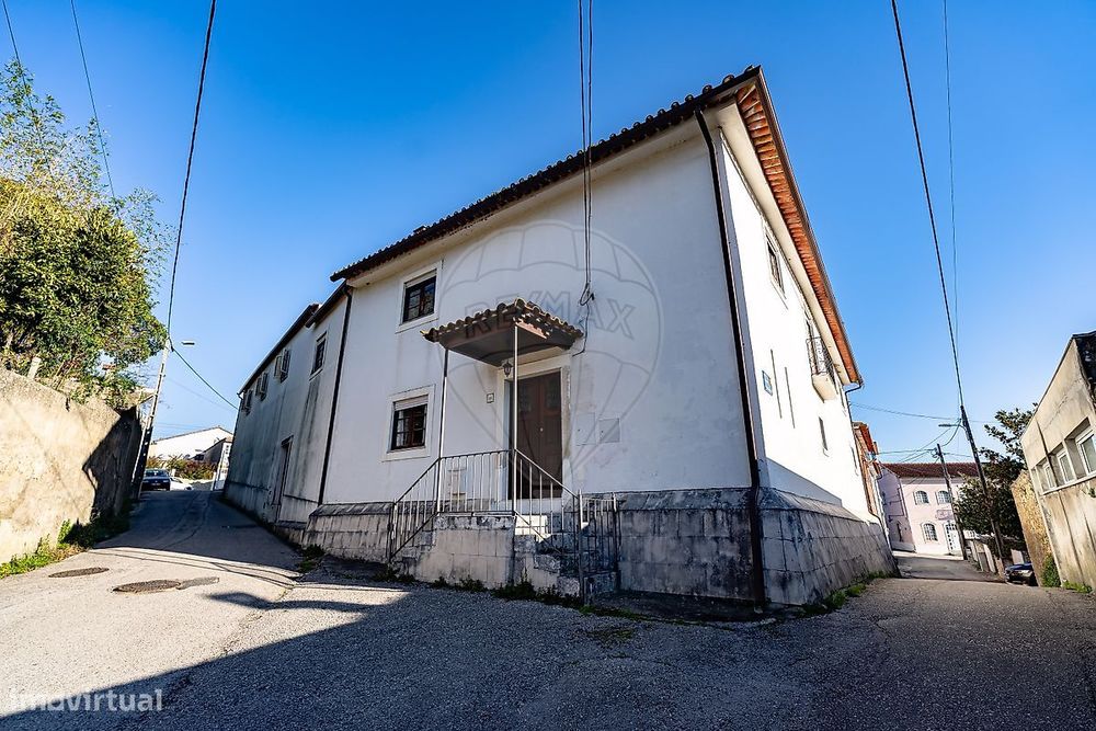 Moradia T10 para venda