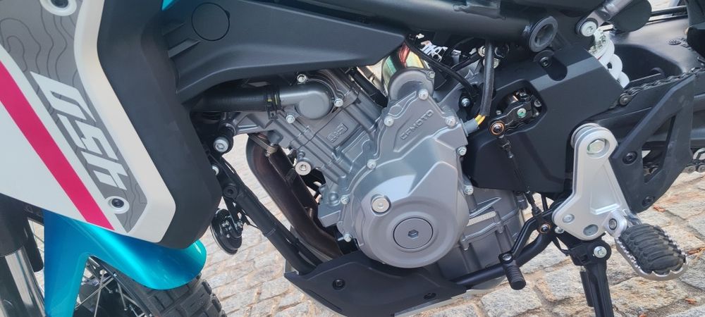 Cf moto 450 mt apenas 500klm