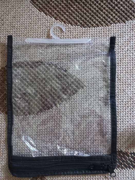 wieszaki do szafy dziecka oraz inne pokrowce