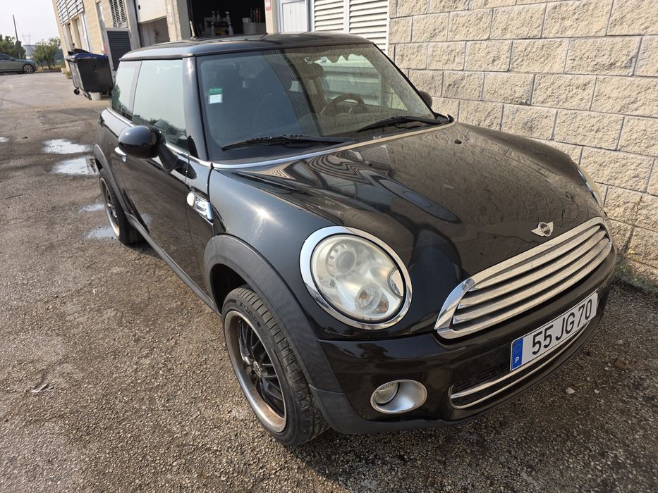 Mini Cooper D Acidentado