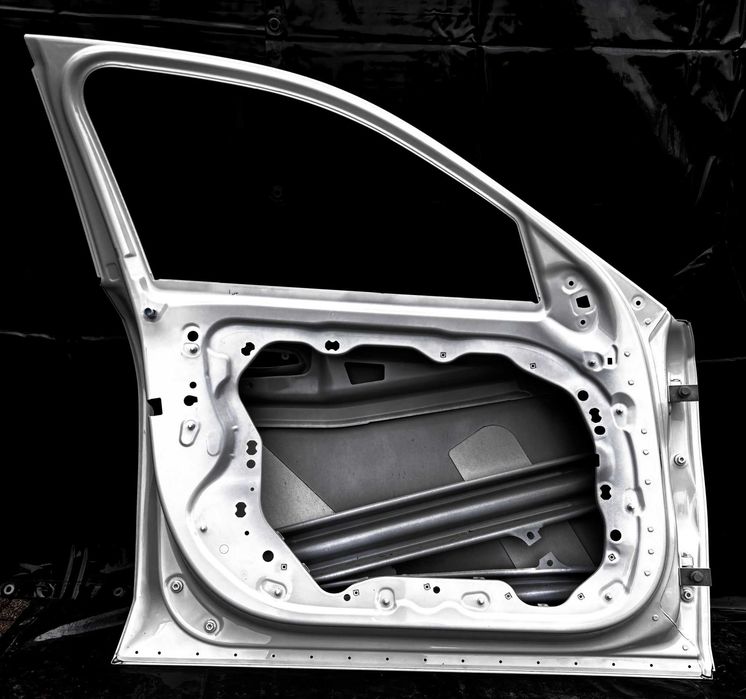 BMW G60 drzwi lewy przód lewe przednie nie metallic ORYGINAŁ #84