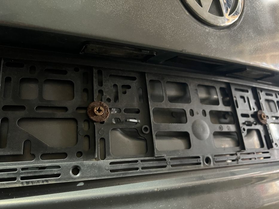 Задня ляда кришка багажника кляпа Volkswagen Touran Туран