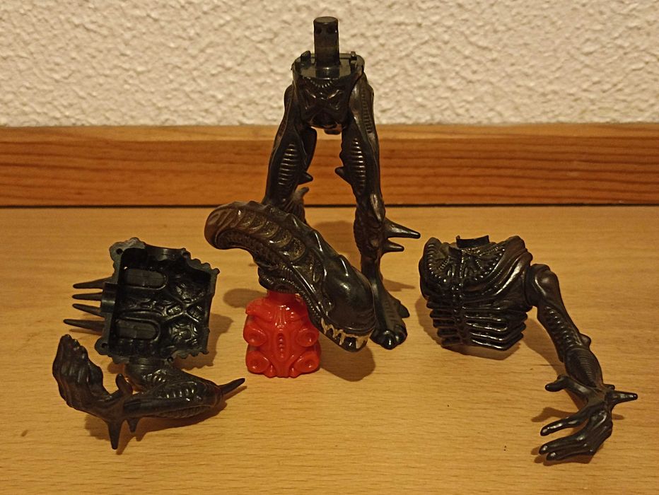 Aliens - Scorpion Alien (Kenner)