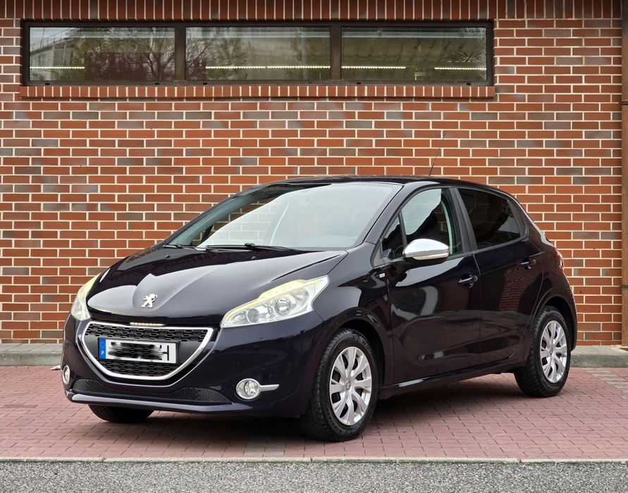 Peugeot 208 1.2 Puretech | Versão Style | 90.000KM