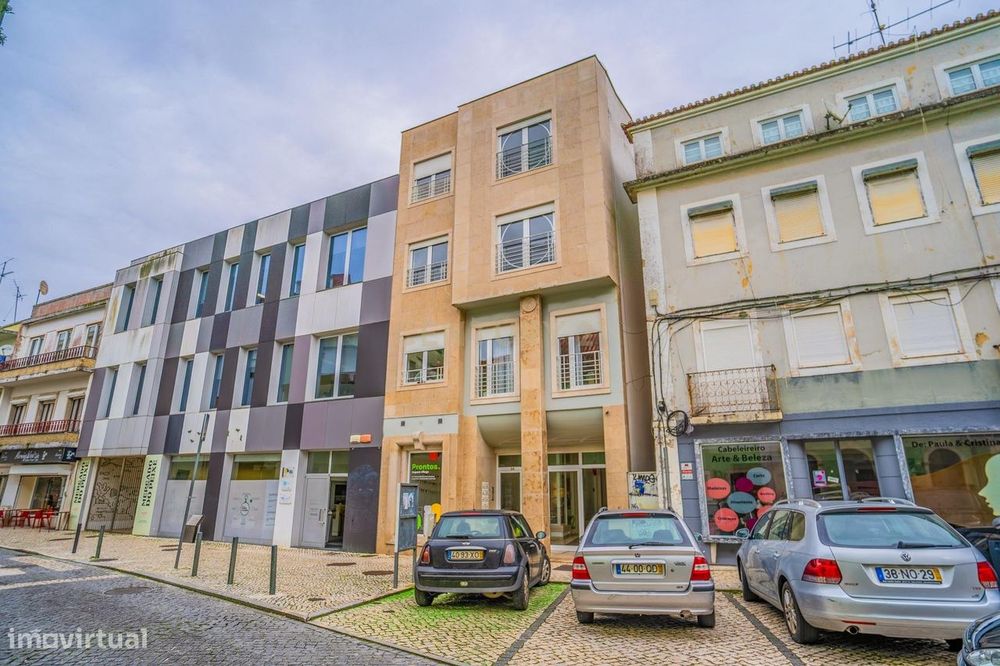 Apartamento T2 | Centro de Caldas da Rainha — Caldas Da Rainha - Nossa Senhora Do Pópulo, Coto E São Gregório, Leiria