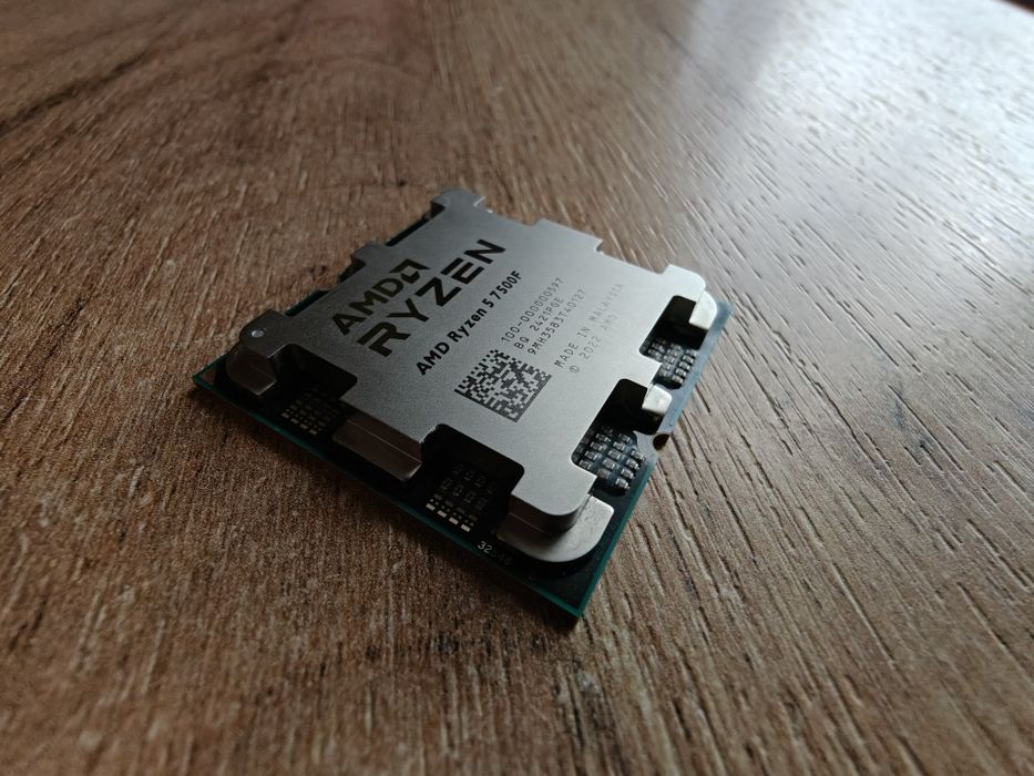 Процесор AMD Ryzen 5 7500F (3.7GHz 32MB 65W AM5)