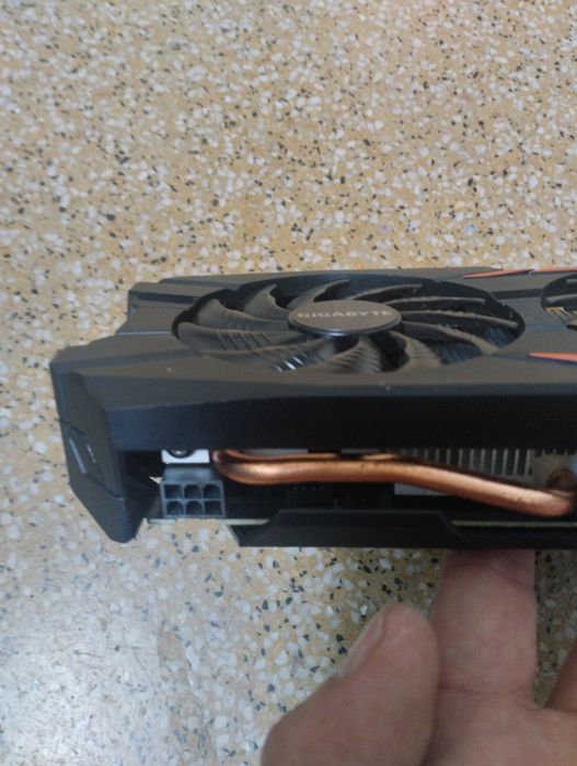 Placa gráfica gigabyte 4 Gb