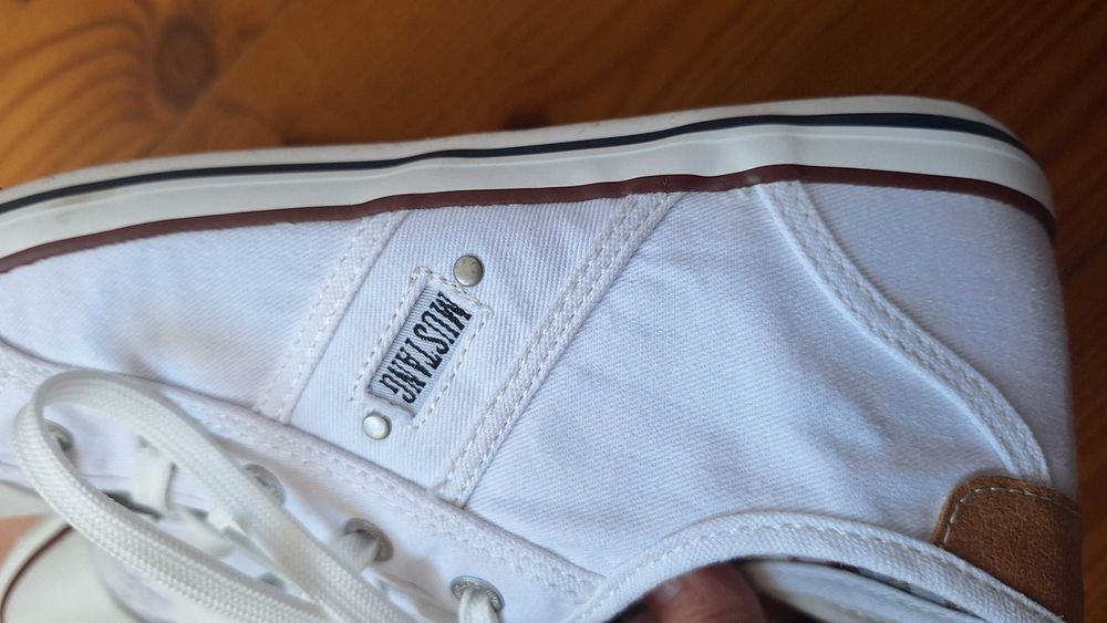 Trampki Mustang białe rozmiar 39