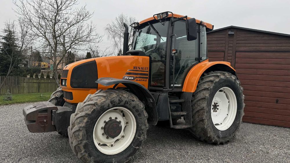 Renault Ares 640 RZ