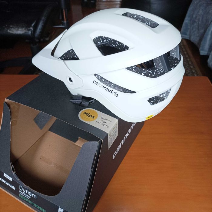 Capacete Cannondale Dynam MIPS