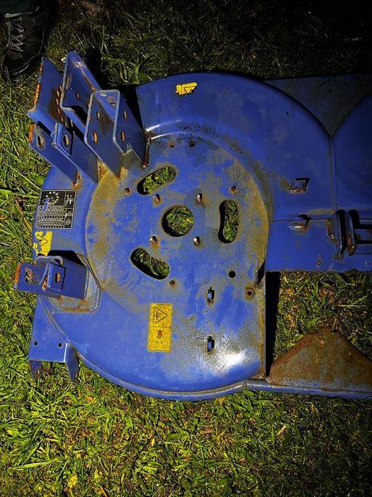 Iseki sxg 326 kosisko agregat koszący deck traktorek kosiarka 137 cm