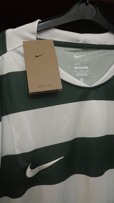 T-shirt sporting  26/27 xl