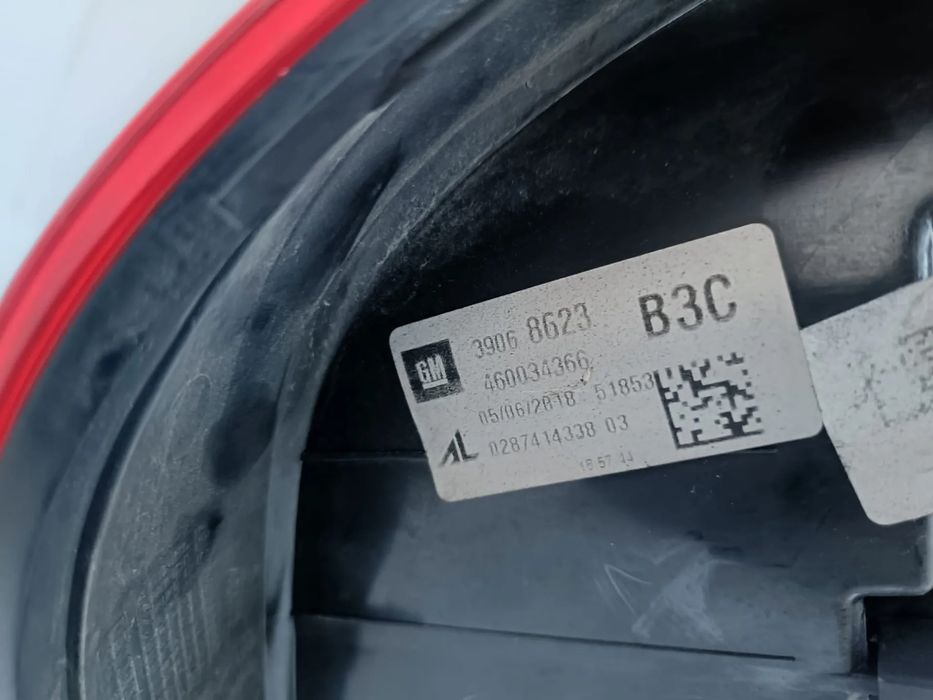 Farolim direito OPEL Corsa E