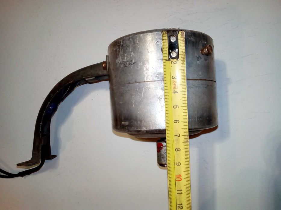 Електро двигун 220в .