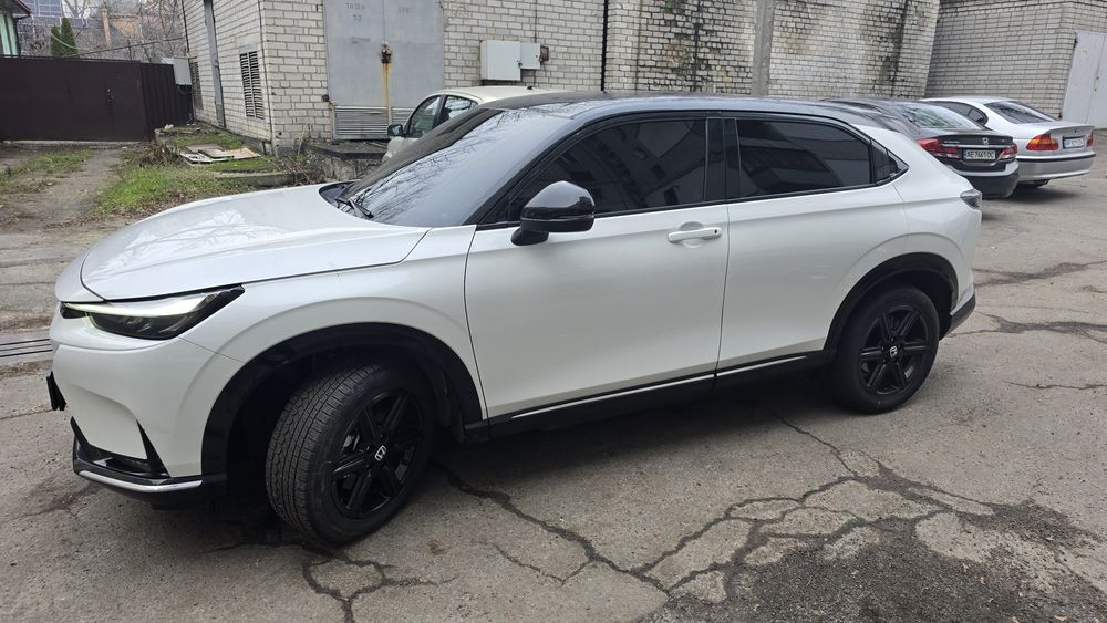 Продам Honda ens1 2024г 40т км , белая, с салона, черная крыша,