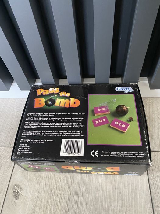 Gra planszowa Pass the Bomb
