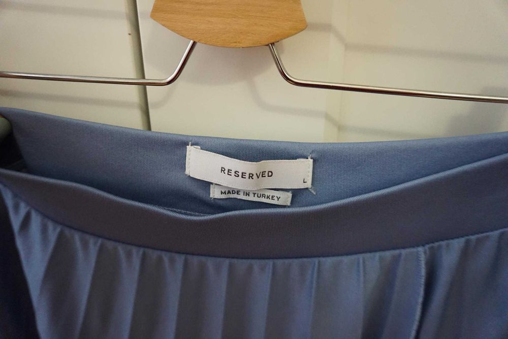 Spódnica długa plisowana Reserved L 40 maxi niebieska lejąca rozcięcie