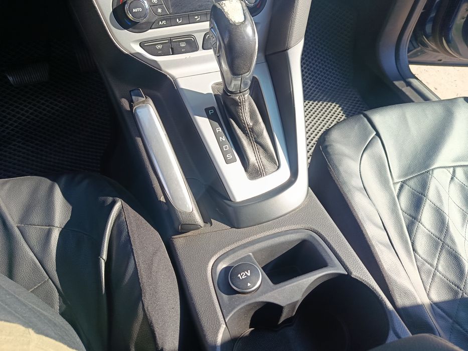 Ford Focus 2011 автомат 2.0