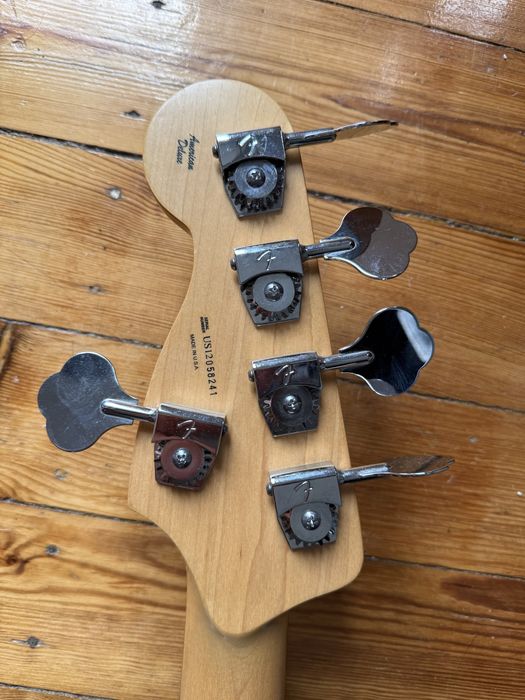 Fender Jazz Bass American Deluxe V NAT