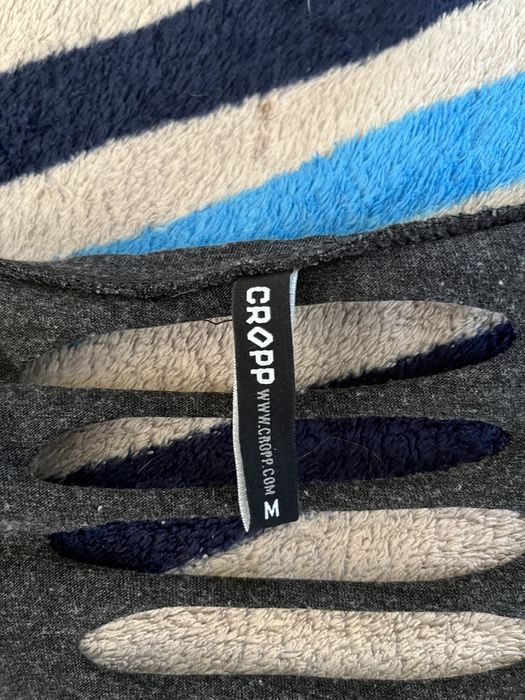 Crop top na ramiączkach z odsłoniętymi plecami cropp M