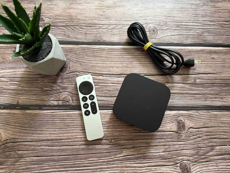 Apple TV 4K 32Gb A1842 Чудовий стан